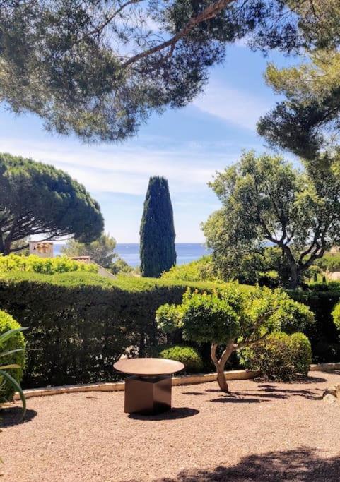 Villa La Crespina Saint Aygulf Exteriör bild