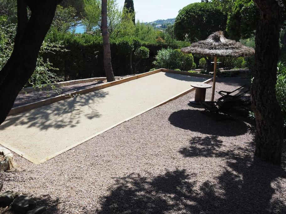 Villa La Crespina Saint Aygulf Exteriör bild