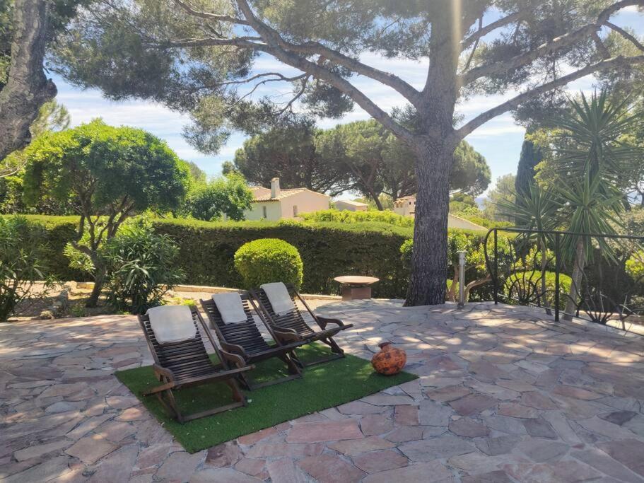 Villa La Crespina Saint Aygulf Exteriör bild