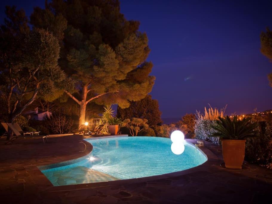 Villa La Crespina Saint Aygulf Exteriör bild