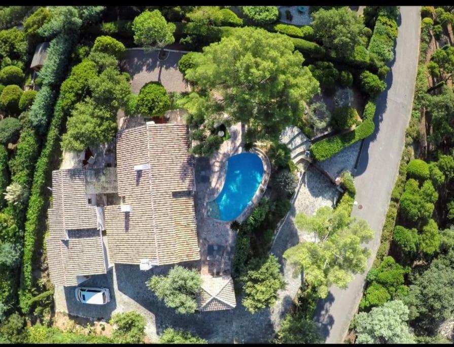 Villa La Crespina Saint Aygulf Exteriör bild