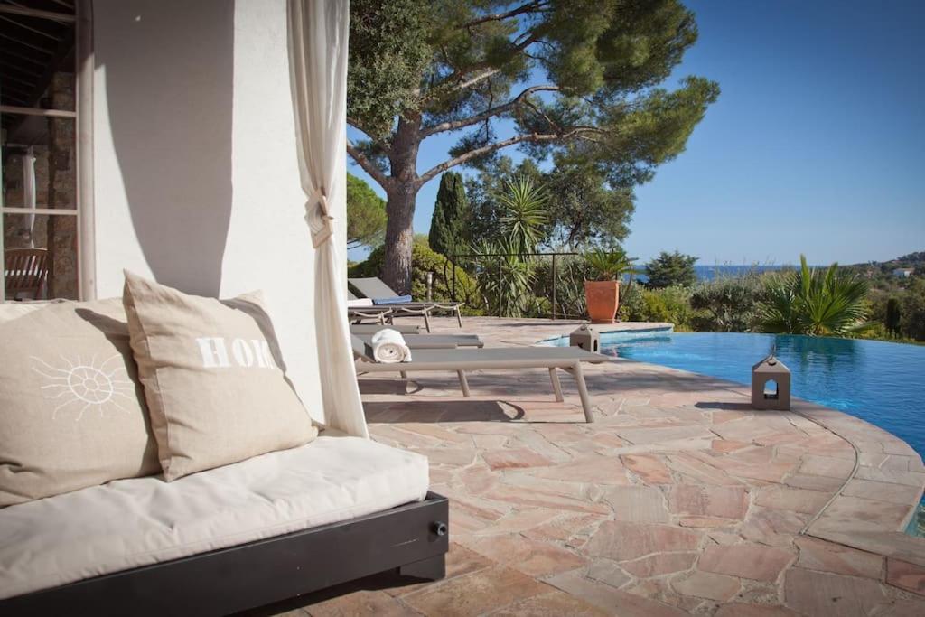 Villa La Crespina Saint Aygulf Exteriör bild