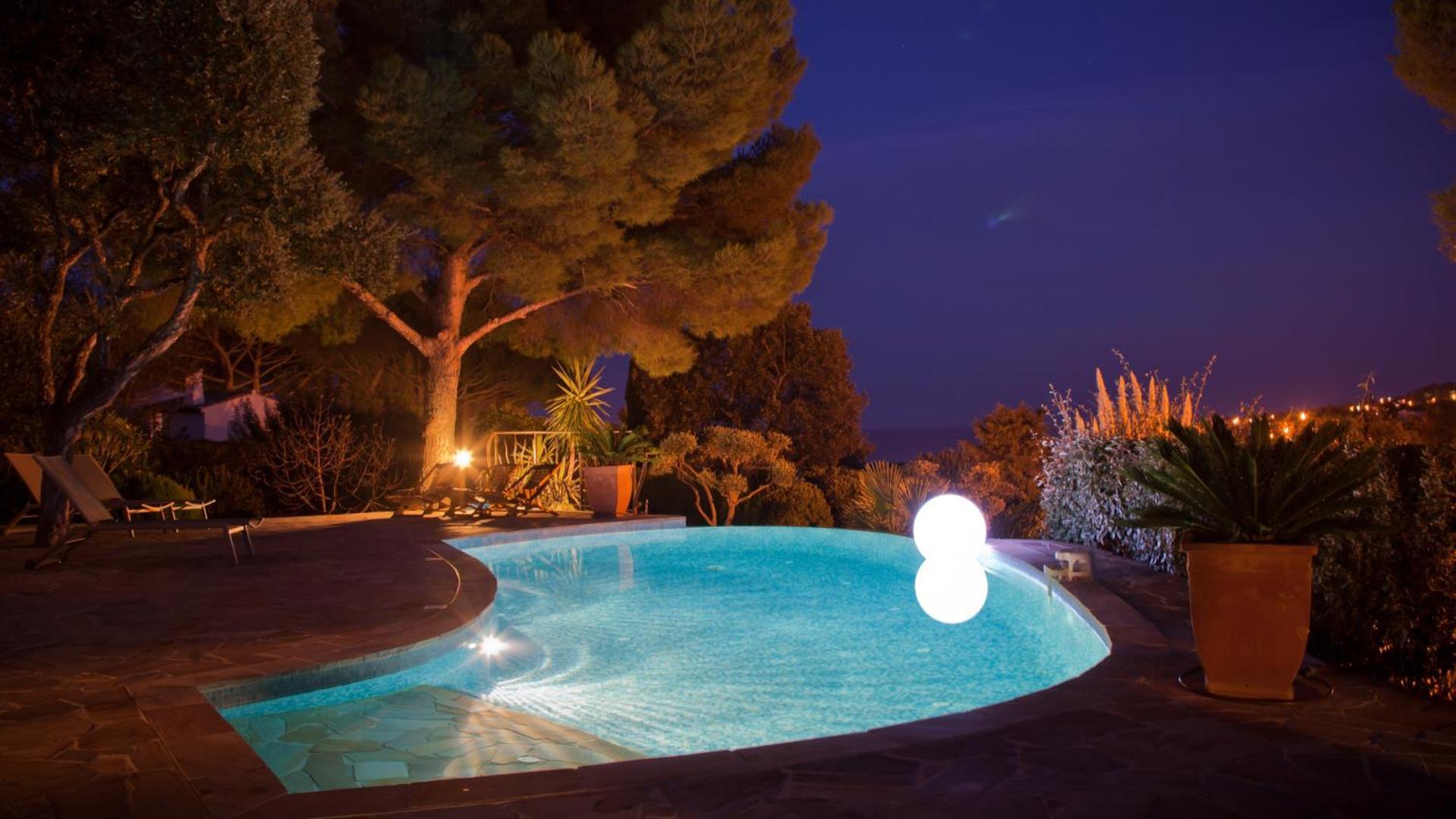 Villa La Crespina Saint Aygulf Exteriör bild